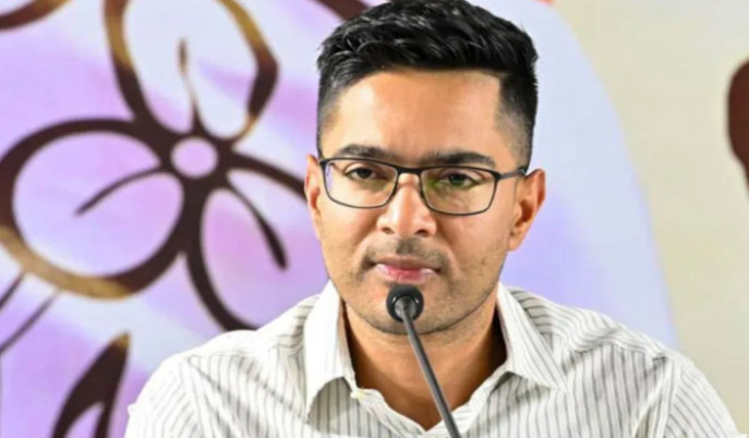 abhishek-banerjee-kolkata-return-bjp-election-commission-sir-row