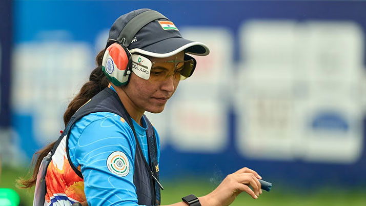 Straight from the hospital to the Asian Games! Neeru makes history by winning gold amidst the rain.