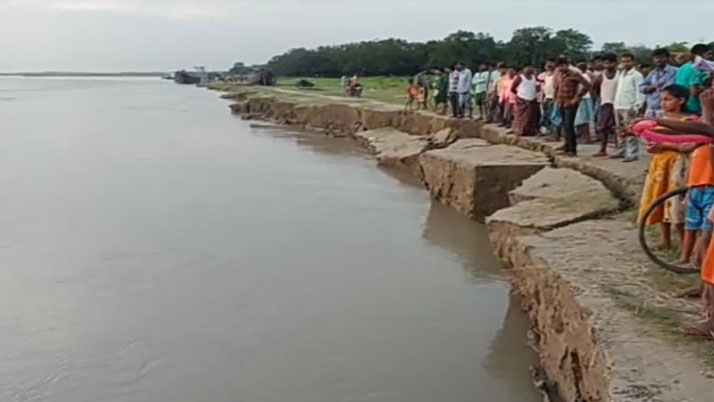 Give place to the river: context Ganges erosion