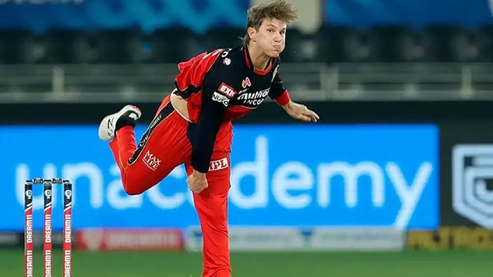What kind of punishment did Jampara get for running away from IPL in the middle?