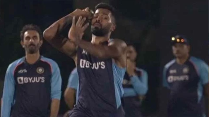 Hardik bowling in the net, what will you play against New Zealand?