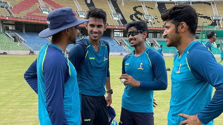 Bengal started Vijoy Hazare trophy campaign by defeating Baroda by 26 runs