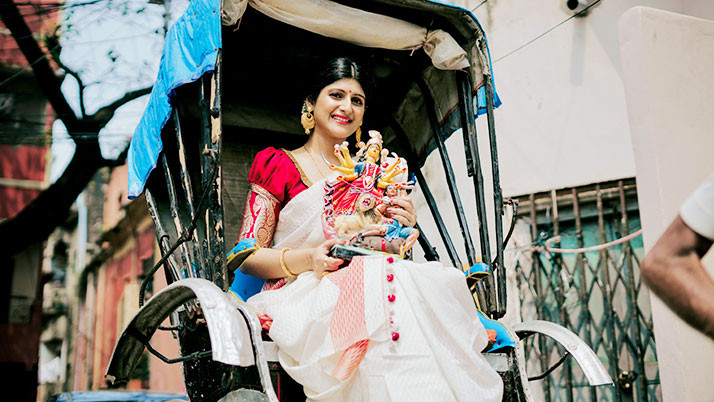Despite being cheated, 'Uma Ailo' floats in Madhura's house to the melody of the song