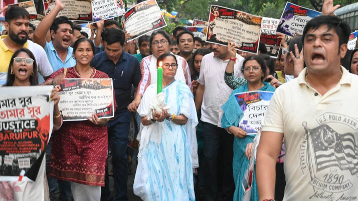 mamata-banerjee-candle-march-baruipur-protest